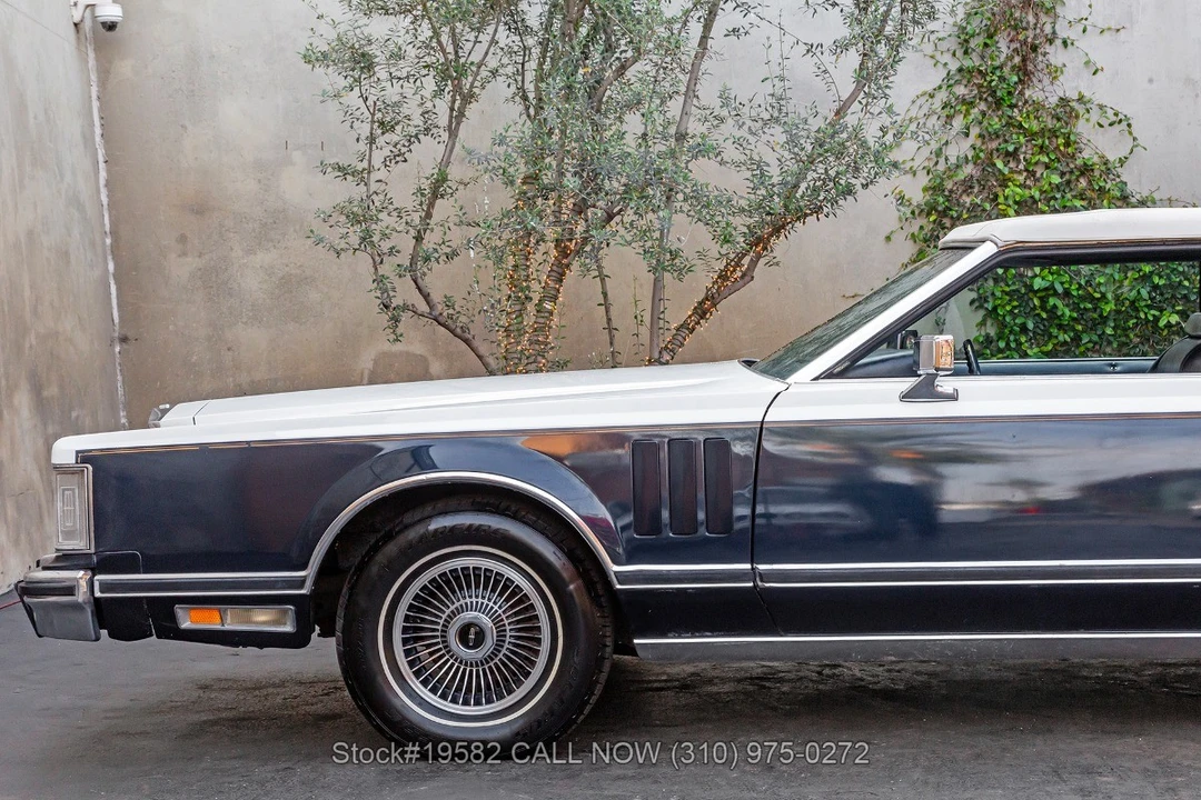 1979 Lincoln Continental 5th Gen - Image 13 of 31