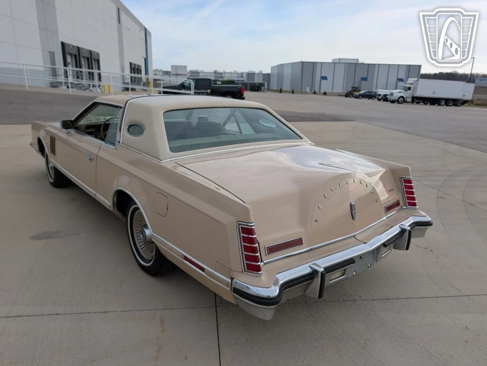 1979 Lincoln Continental 5th Gen - Image 9 of 12