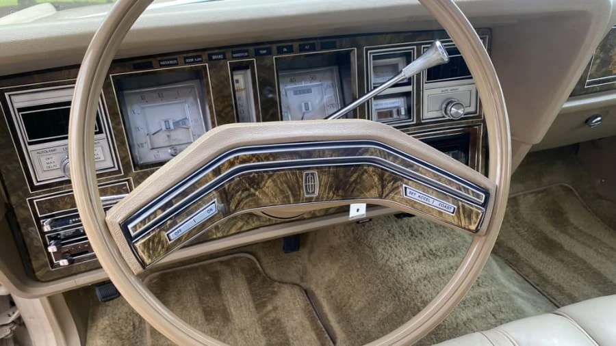 1979 Lincoln Continental 5th Gen - Image 5 of 11