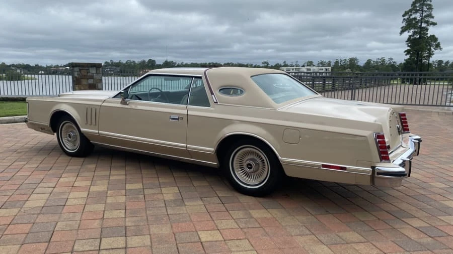 1979 Lincoln Continental 5th Gen - Image 2 of 11