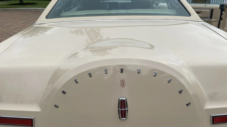1979 Lincoln Continental 5th Gen - Image 10 of 11