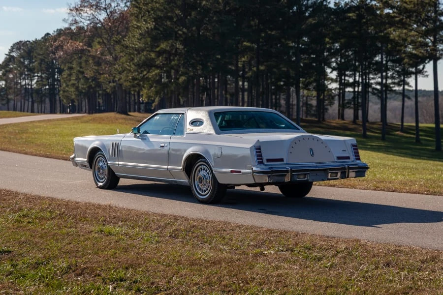 1979 Lincoln Continental 5th Gen - Image 9 of 29