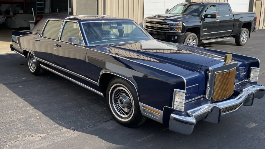 1979 Lincoln Continental 5th Gen - Image 9 of 14