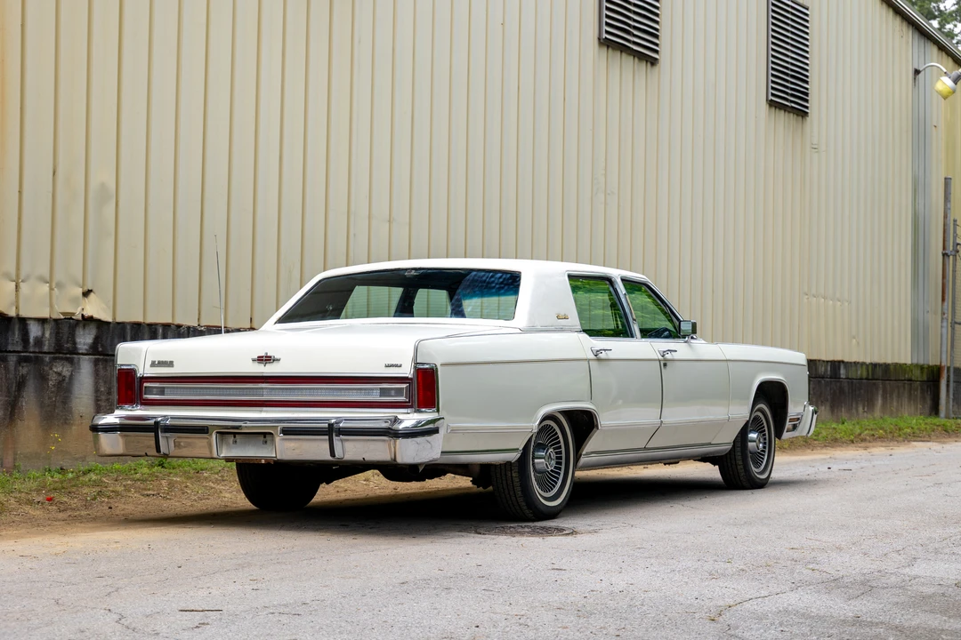 1979 Lincoln Continental 5th Gen - Image 4 of 31