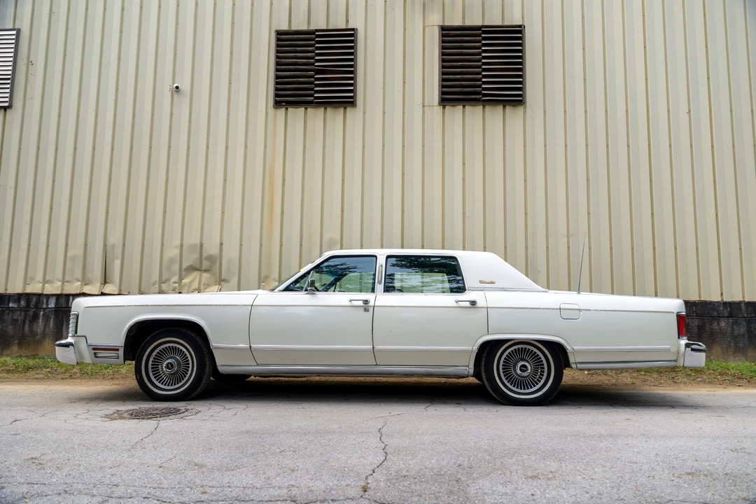 1979 Lincoln Continental 5th Gen - Image 7 of 31