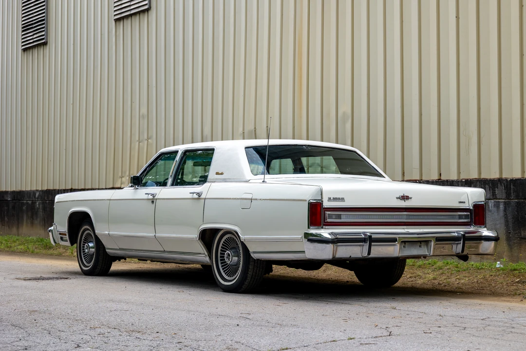 1979 Lincoln Continental 5th Gen - Image 3 of 31
