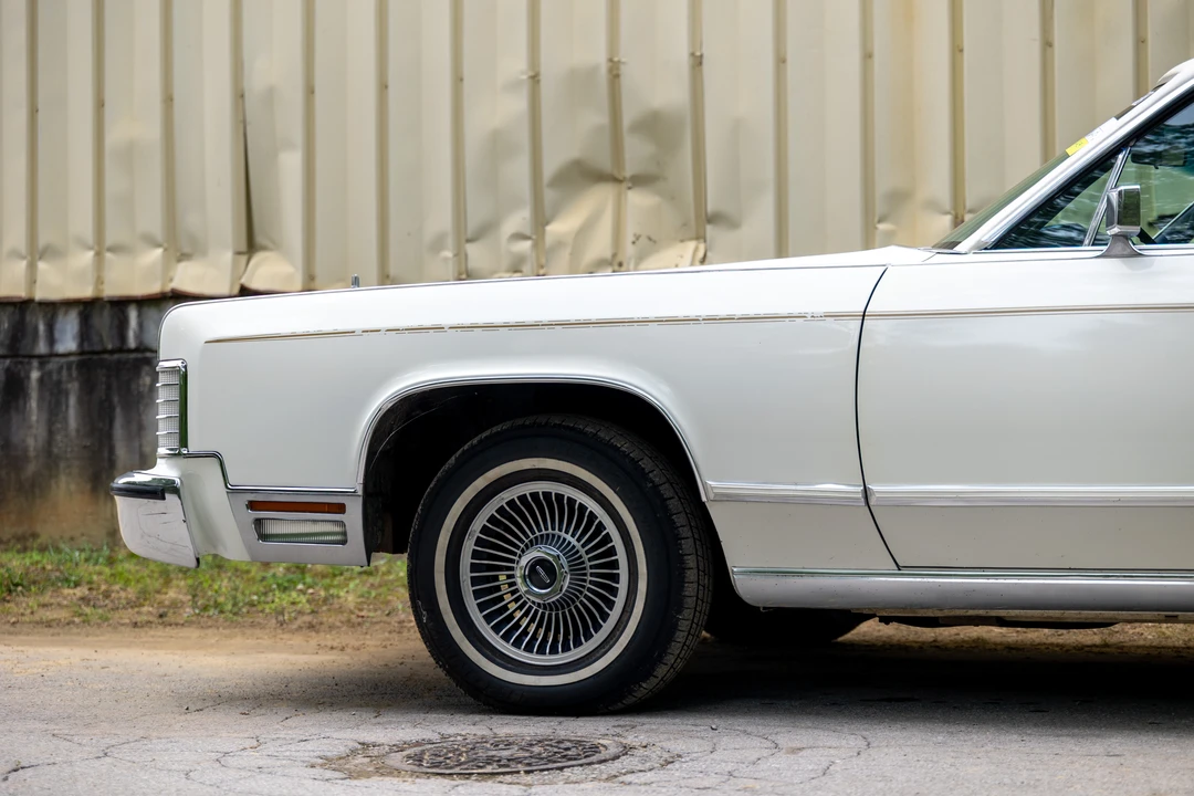 1979 Lincoln Continental 5th Gen - Image 14 of 31
