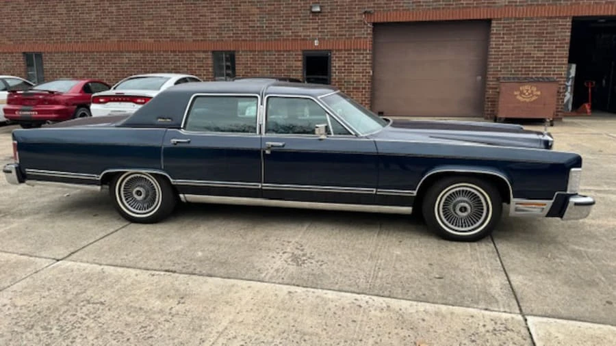 1979 Lincoln Continental 5th Gen - Image 13 of 31