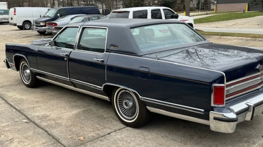 1979 Lincoln Continental 5th Gen - Image 12 of 31