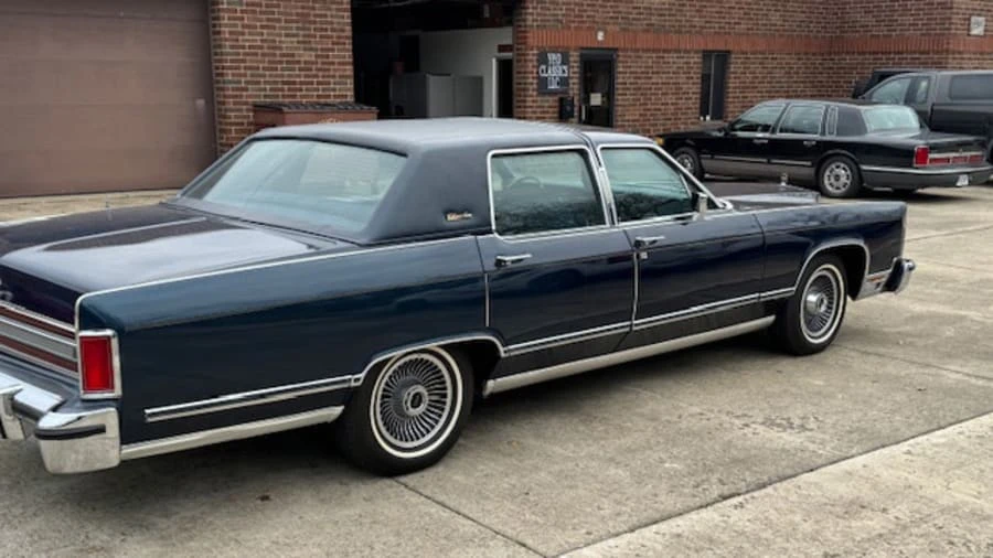 1979 Lincoln Continental 5th Gen - Image 14 of 31