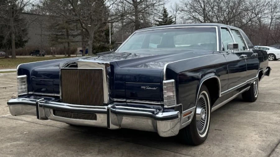 1979 Lincoln Continental 5th Gen - Image 9 of 31