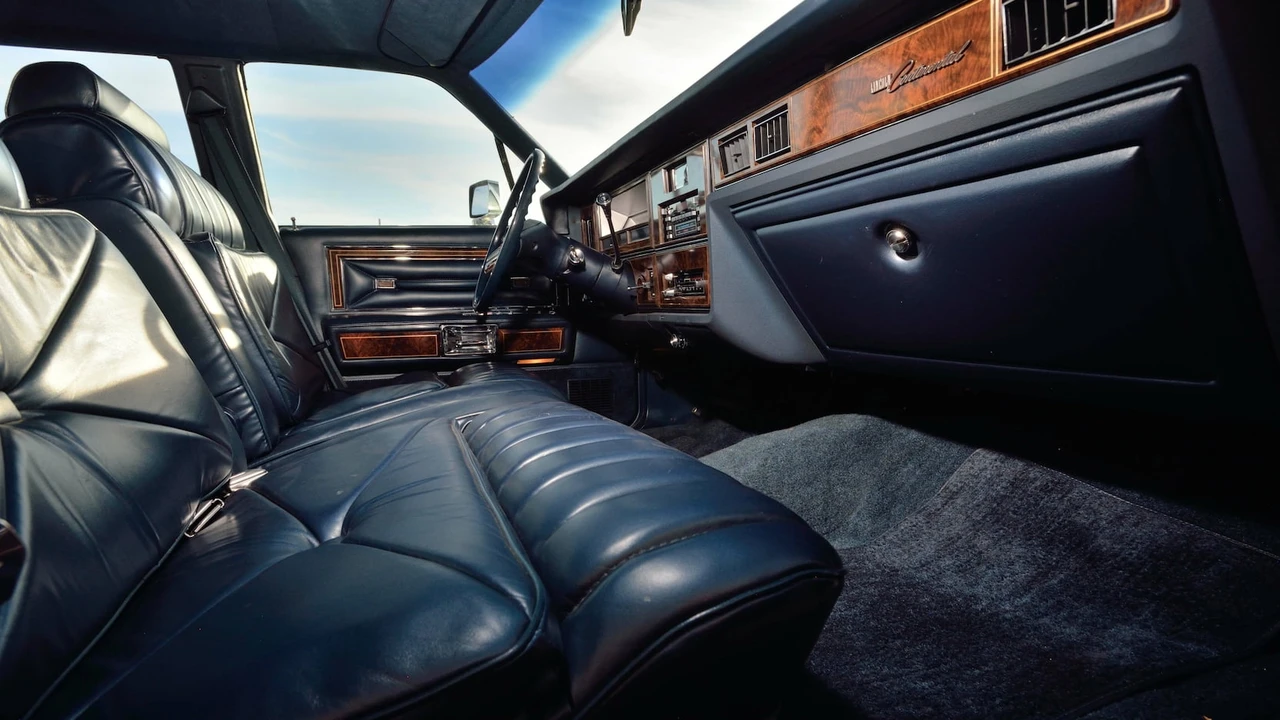 1979 Lincoln Continental Mark V - Image 5 of 27