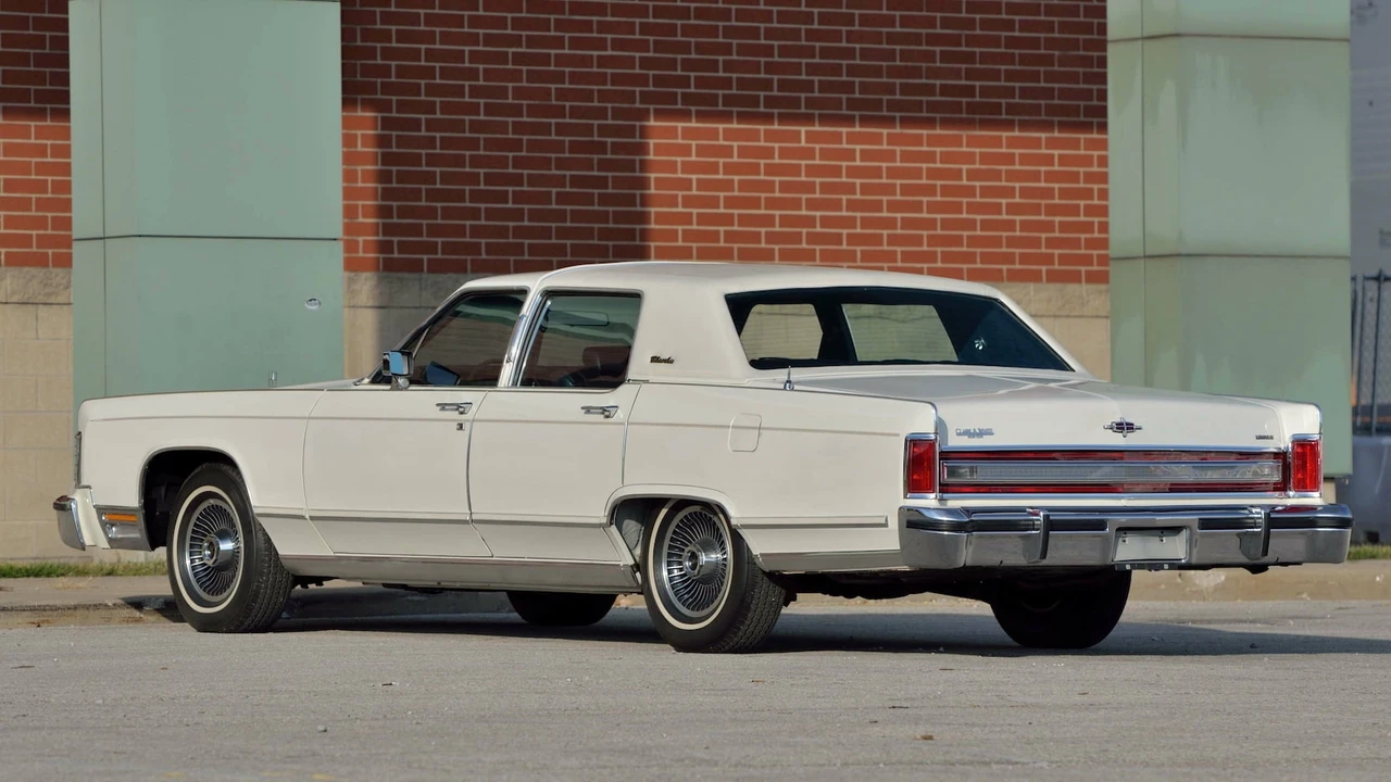 1979 Lincoln Continental Mark V - Image 13 of 27