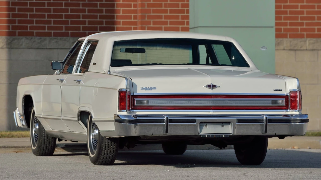 1979 Lincoln Continental Mark V - Image 18 of 27