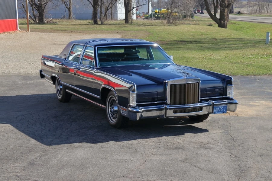 1979 Lincoln Continental 5th Gen - Image 15 of 31