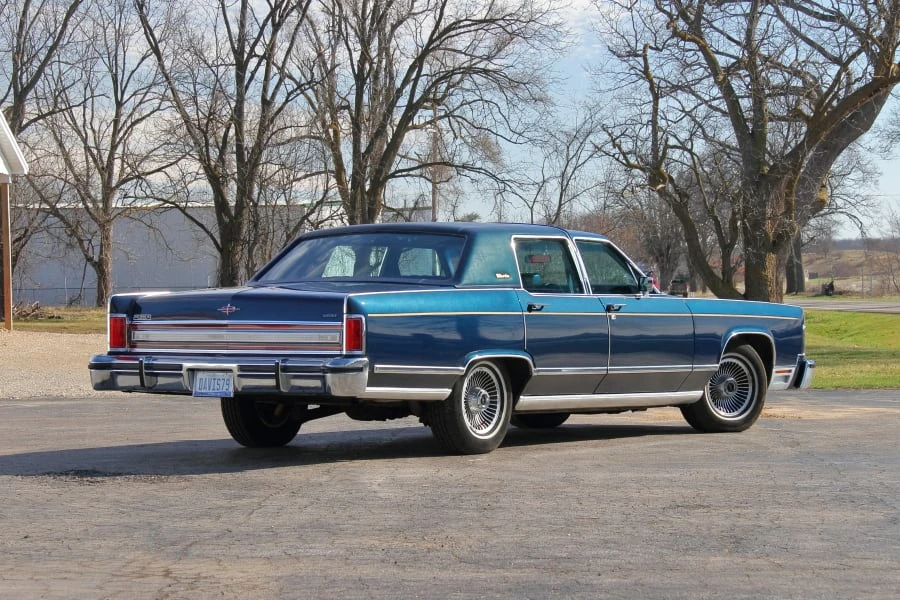 1979 Lincoln Continental 5th Gen - Image 3 of 31