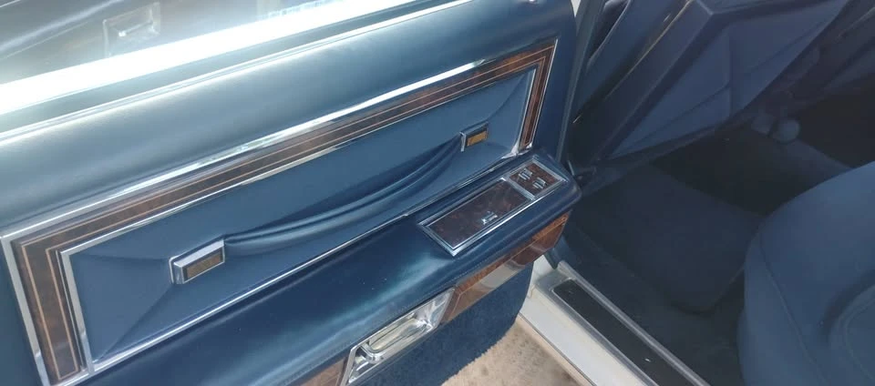 1979 Lincoln Continental 5th Gen - Image 15 of 20