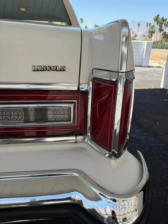 1979 Lincoln Continental 5th Gen - Image 5 of 12
