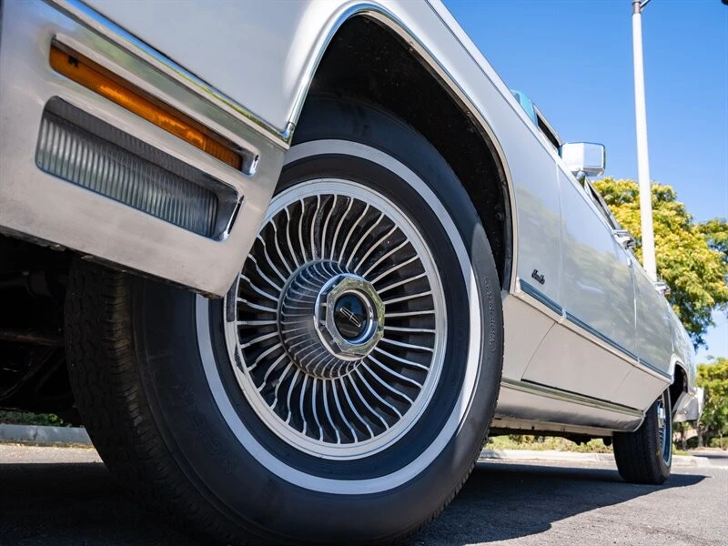 1979 Lincoln Continental 5th Gen - Image 2 of 21