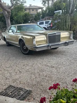 1979 Lincoln Continental Mark V Gold