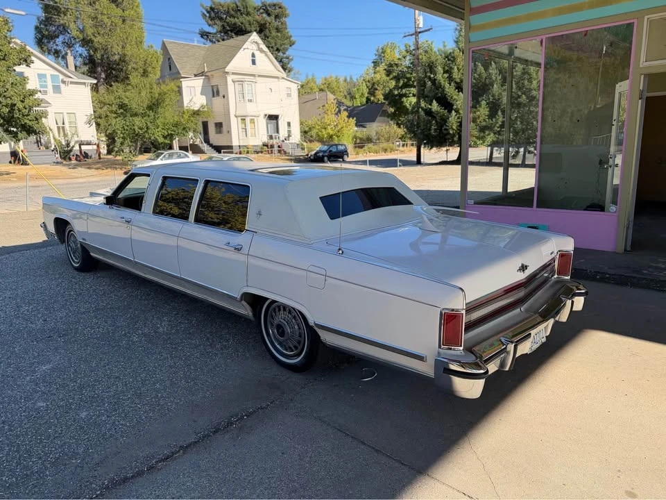 1979 Lincoln Continental 5th Gen - Image 2 of 20