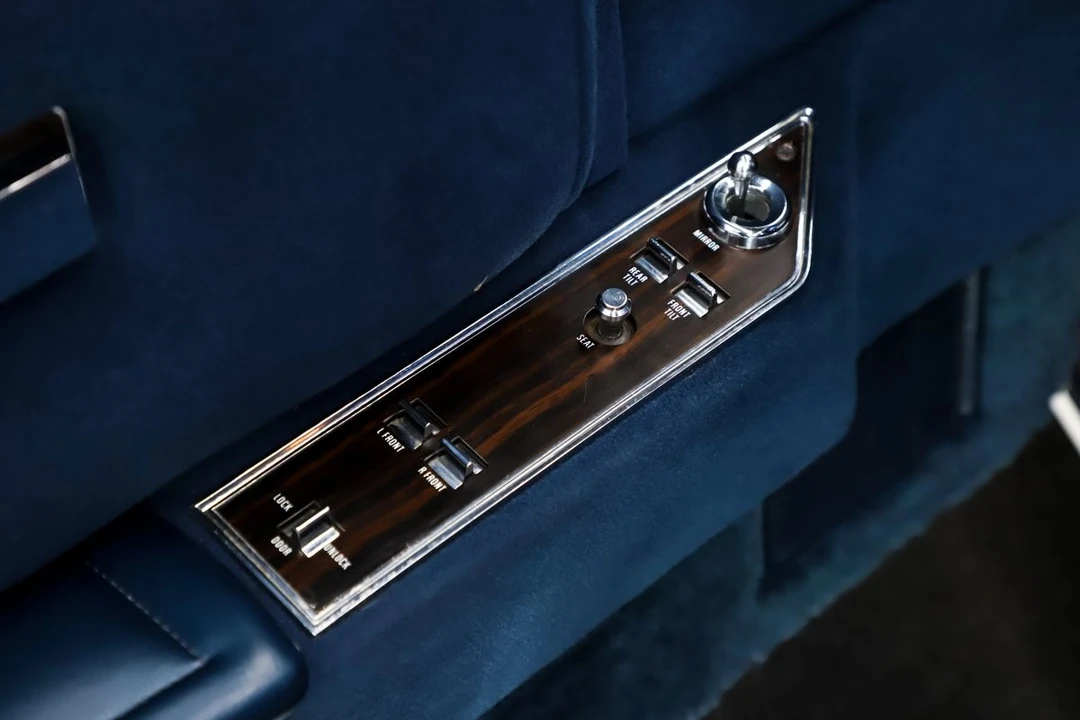 1979 Lincoln Continental Mark V - Image 10 of 21