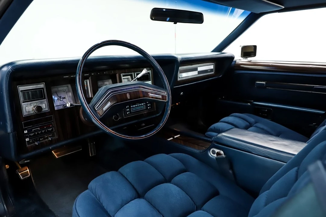 1979 Lincoln Continental Mark V - Image 2 of 21