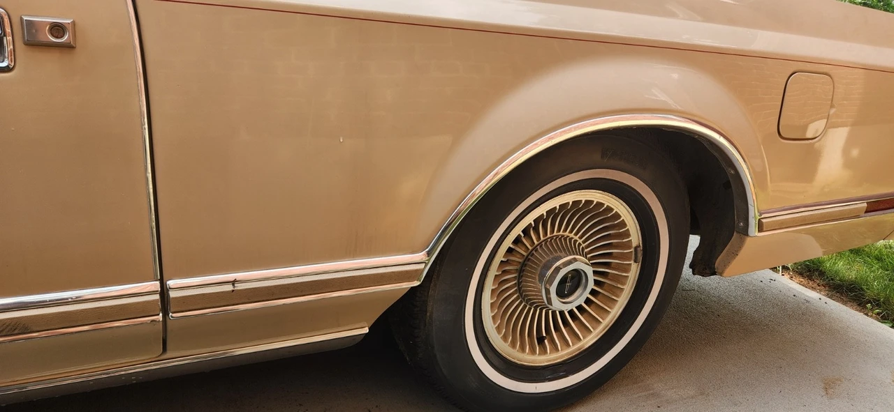 1979 Lincoln Continental Mark V - Image 30 of 31