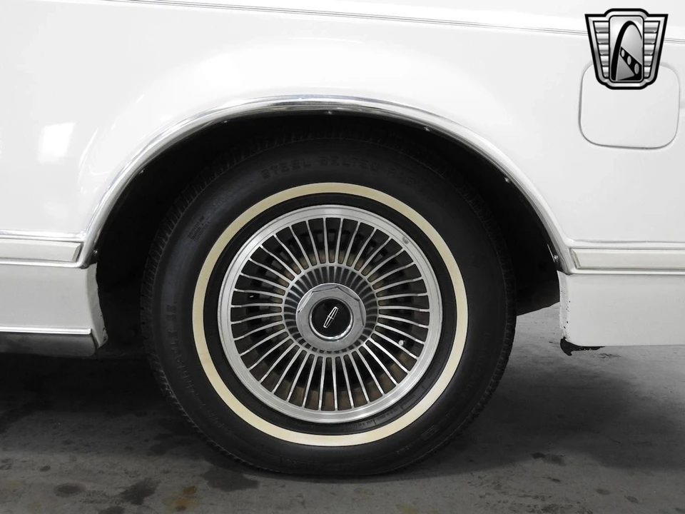 1979 Lincoln Continental Mark V - Image 14 of 21