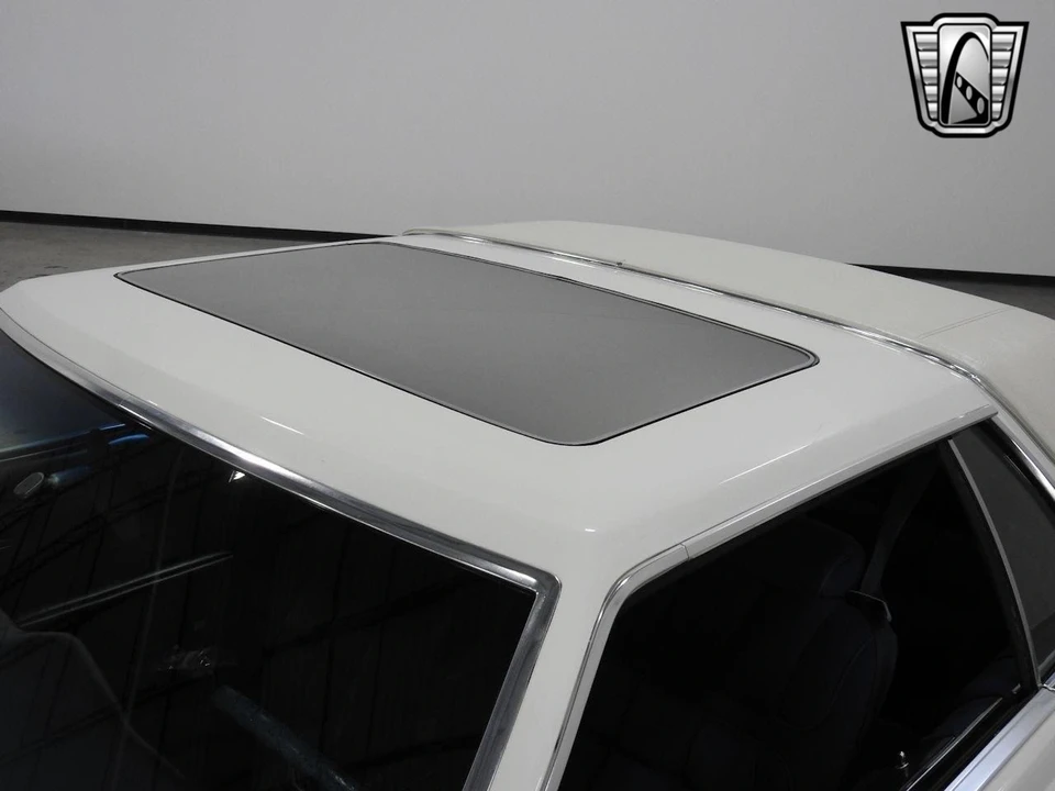 1979 Lincoln Continental Mark V - Image 9 of 12
