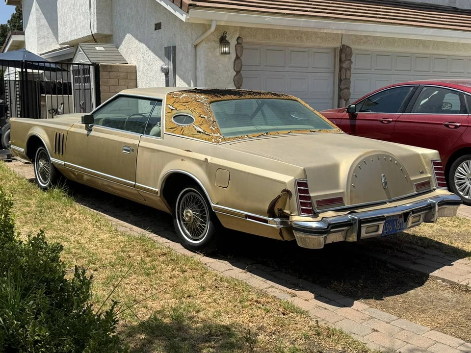 1979 Lincoln Continental Mark V - Image 6 of 23