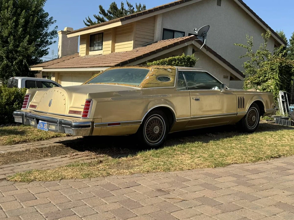 1979 Lincoln Continental Mark V - Image 3 of 23