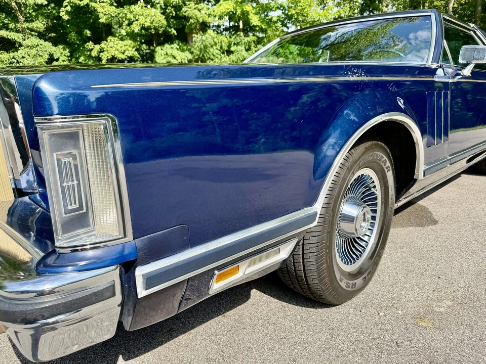 1979 Lincoln Continental Mark V - Image 15 of 31