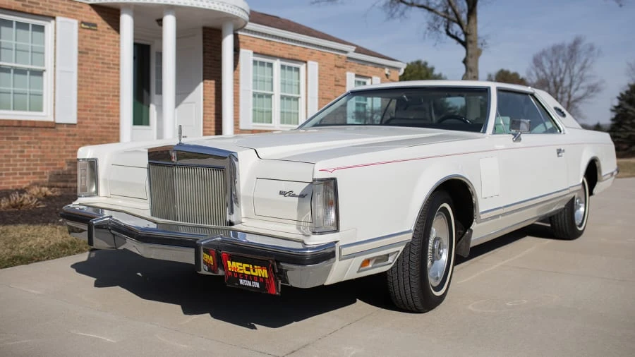 1979 Lincoln Continental Mark V - Image 10 of 31