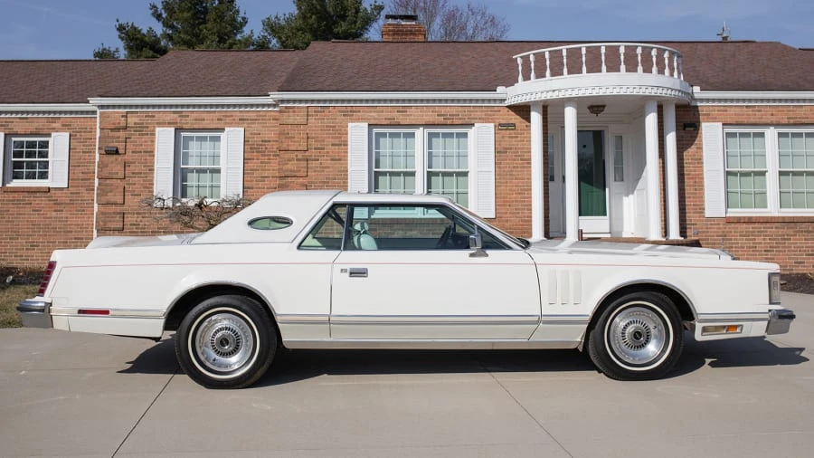 1979 Lincoln Continental Mark V - Image 2 of 31