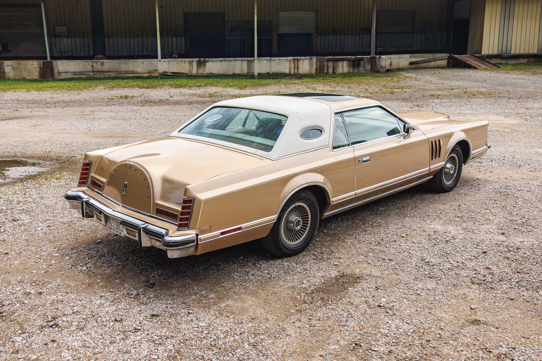 1979 Lincoln Continental Mark V - Image 8 of 31