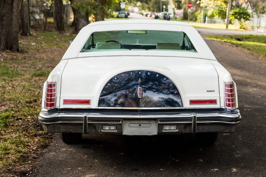 1979 Lincoln Continental Mark V - Image 10 of 12