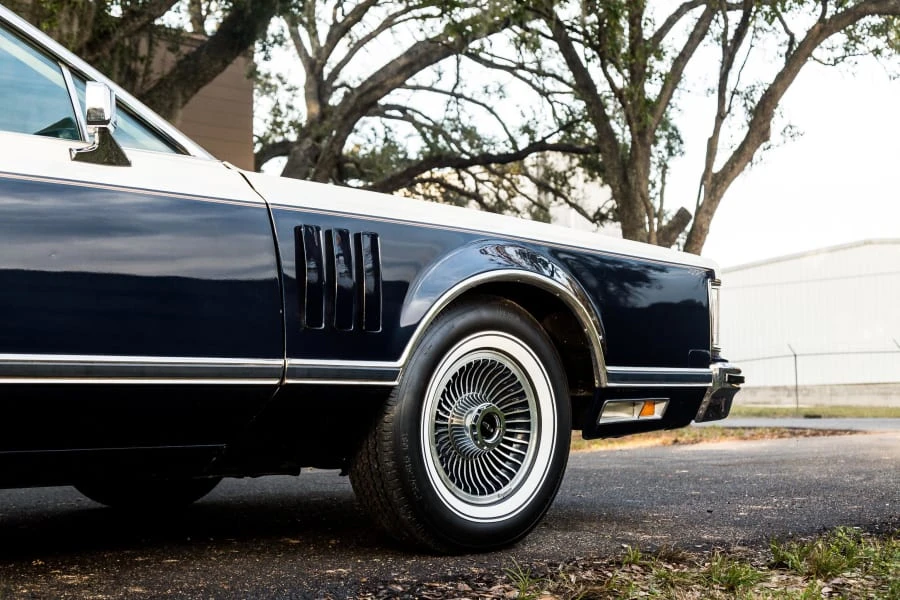 1979 Lincoln Continental Mark V - Image 8 of 12