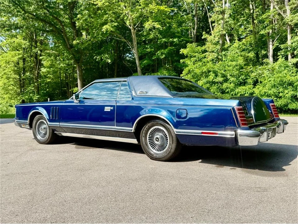 1979 Lincoln Continental Mark V - Image 8 of 31