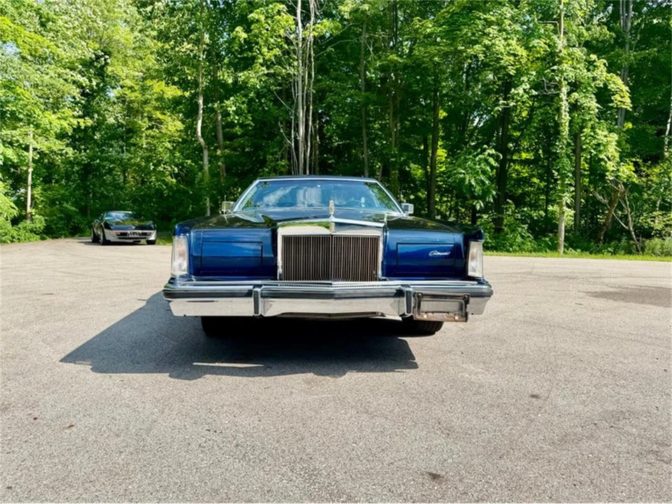 1979 Lincoln Continental Mark V - Image 10 of 31