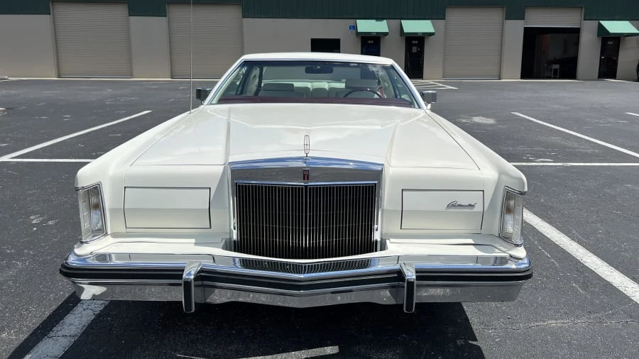 1979 Lincoln Continental Mark V - Image 2 of 26