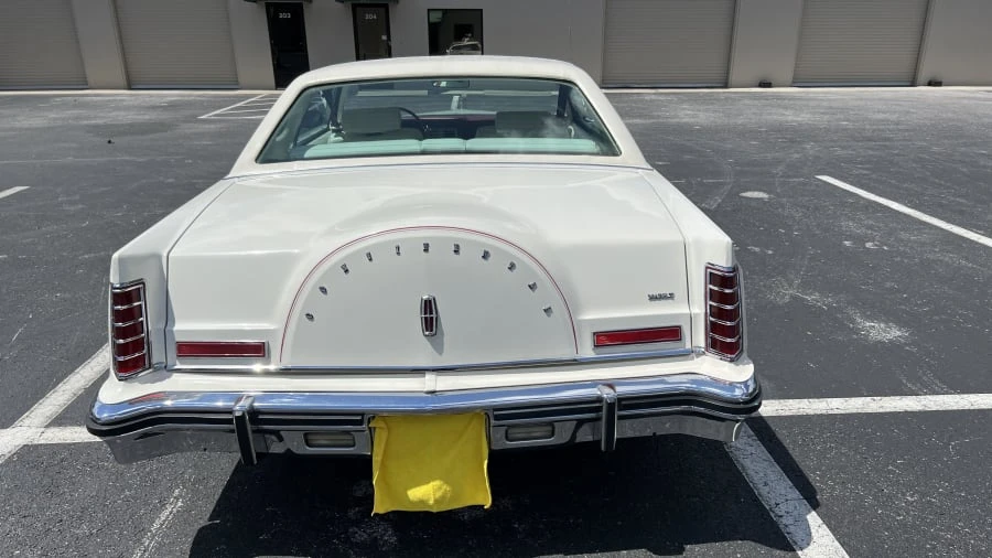 1979 Lincoln Continental Mark V - Image 3 of 26