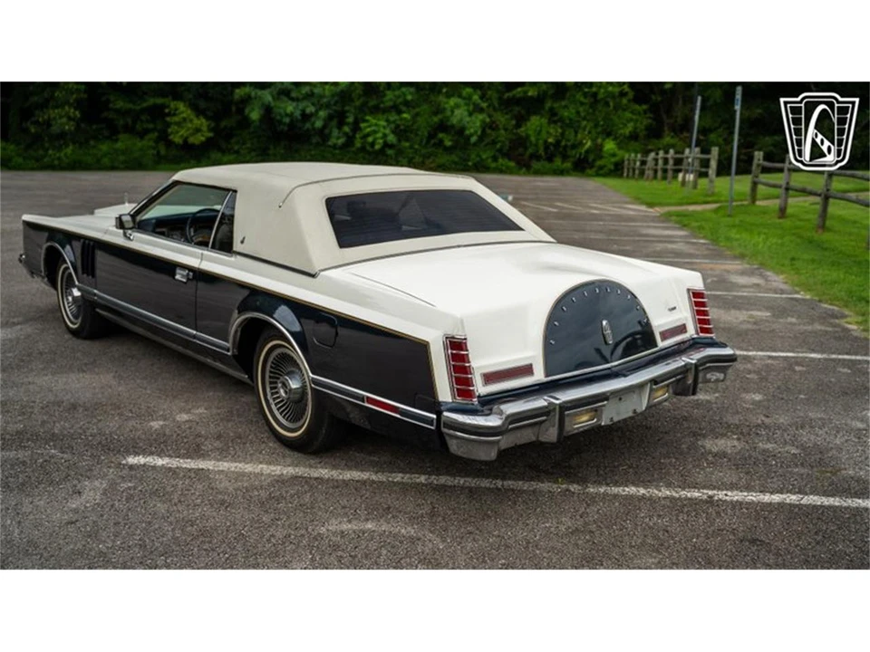 1979 Lincoln Continental Mark V - Image 11 of 31