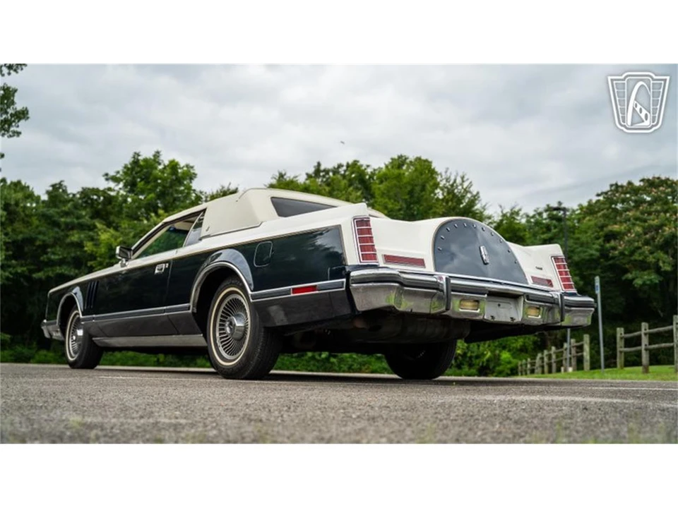 1979 Lincoln Continental Mark V - Image 13 of 31