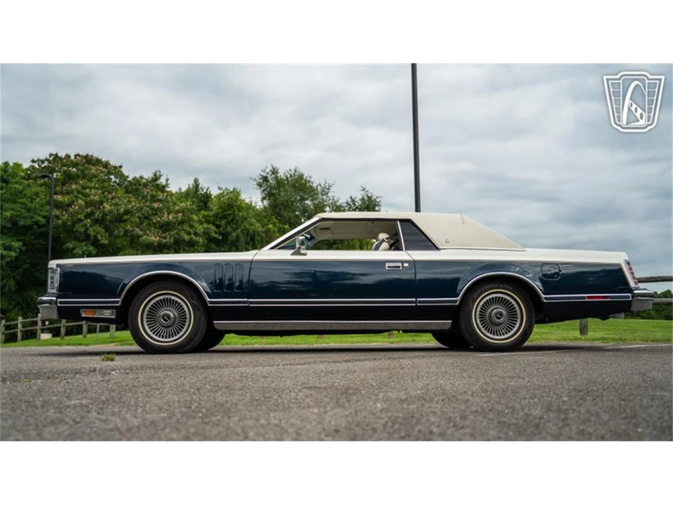 1979 Lincoln Continental Mark V - Image 10 of 31