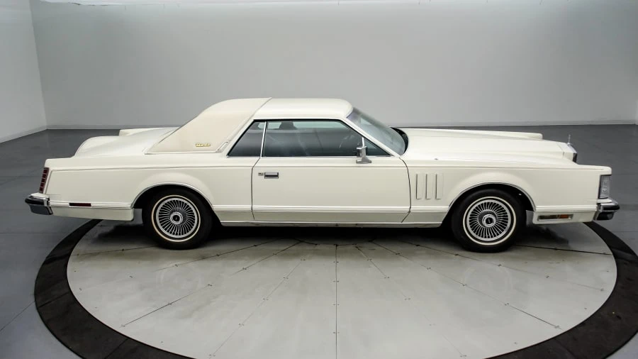 1979 Lincoln Continental Mark V - Image 8 of 31