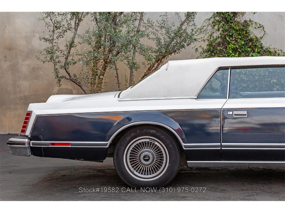 1979 Lincoln Continental Mark V - Image 11 of 31
