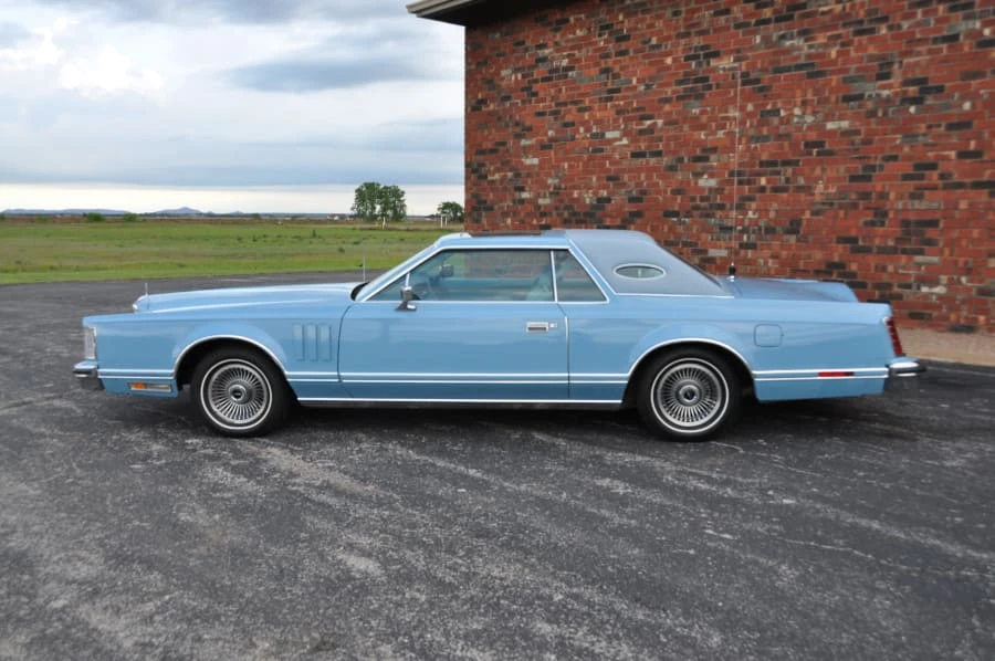 1979 Lincoln Continental Mark V - Image 2 of 9