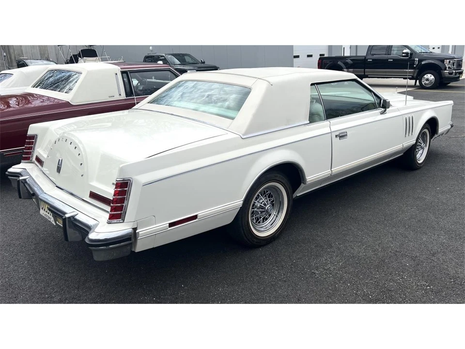 1979 Lincoln Continental Mark V - Image 4 of 31