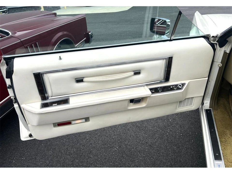 1979 Lincoln Continental Mark V - Image 12 of 31